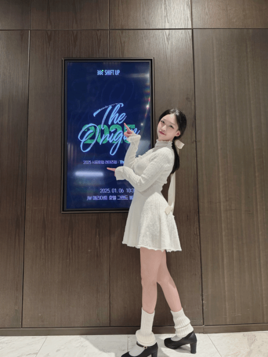 PS5Pro堆成山!《剑星》开发商Shift Up美女员工晒年终奖