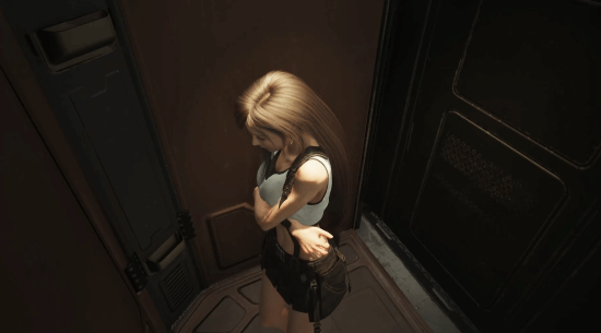 《FF7重生》蒂法更衣室画面流出：监控视角来了！