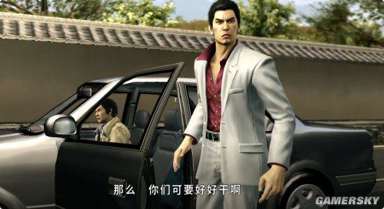在这个男人面前，《如龙》里的性感女郎也不香了