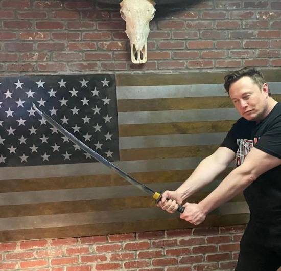 马斯克整活神似《昭和米国物语》！总监:游戏故事如有雷同 实属硬蹭