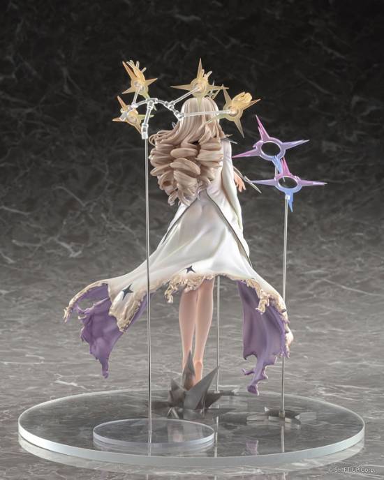 《胜利女神：妮姬》皇冠国王的新衣1/7新手办