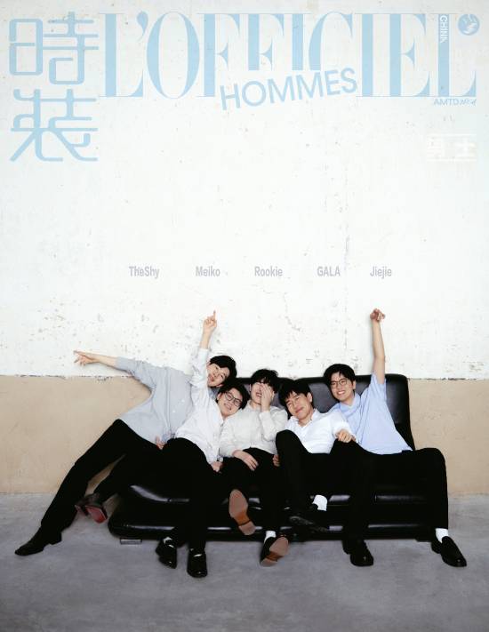 型男五人组！iG战队分享《英雄联盟》分部五位选手《时装男士》专刊