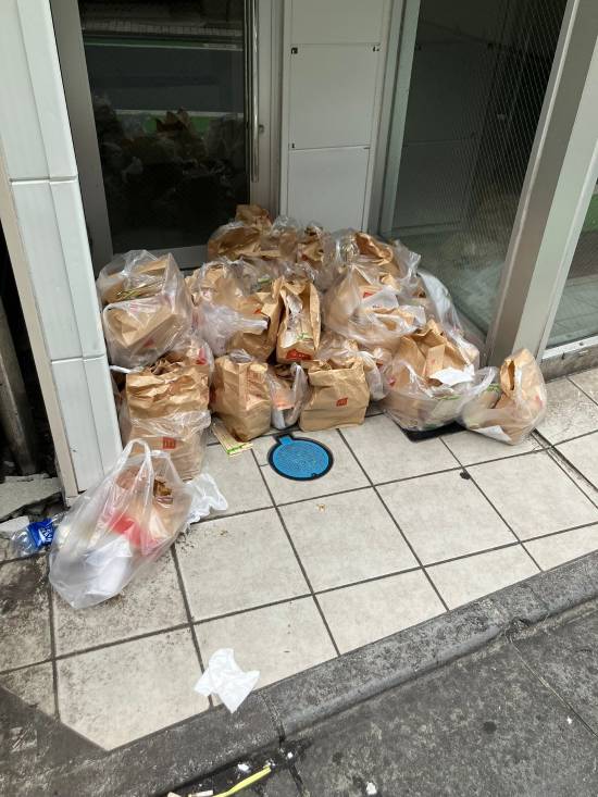 《宝可梦》联动套餐太火爆超出预期！多家麦当劳被迫提前停止派发周边