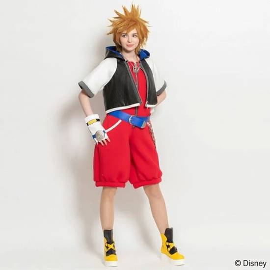碍事梨体模COS《王国之心》男主：杀马特少年好可爱！