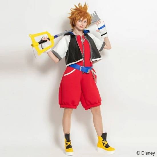 碍事梨体模COS《王国之心》男主：杀马特少年好可爱！